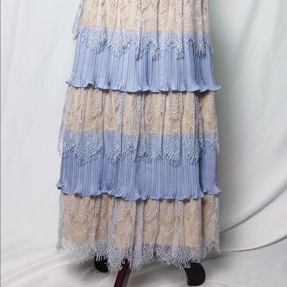 Stunning Ruffle Dress - Picture 7 of 7